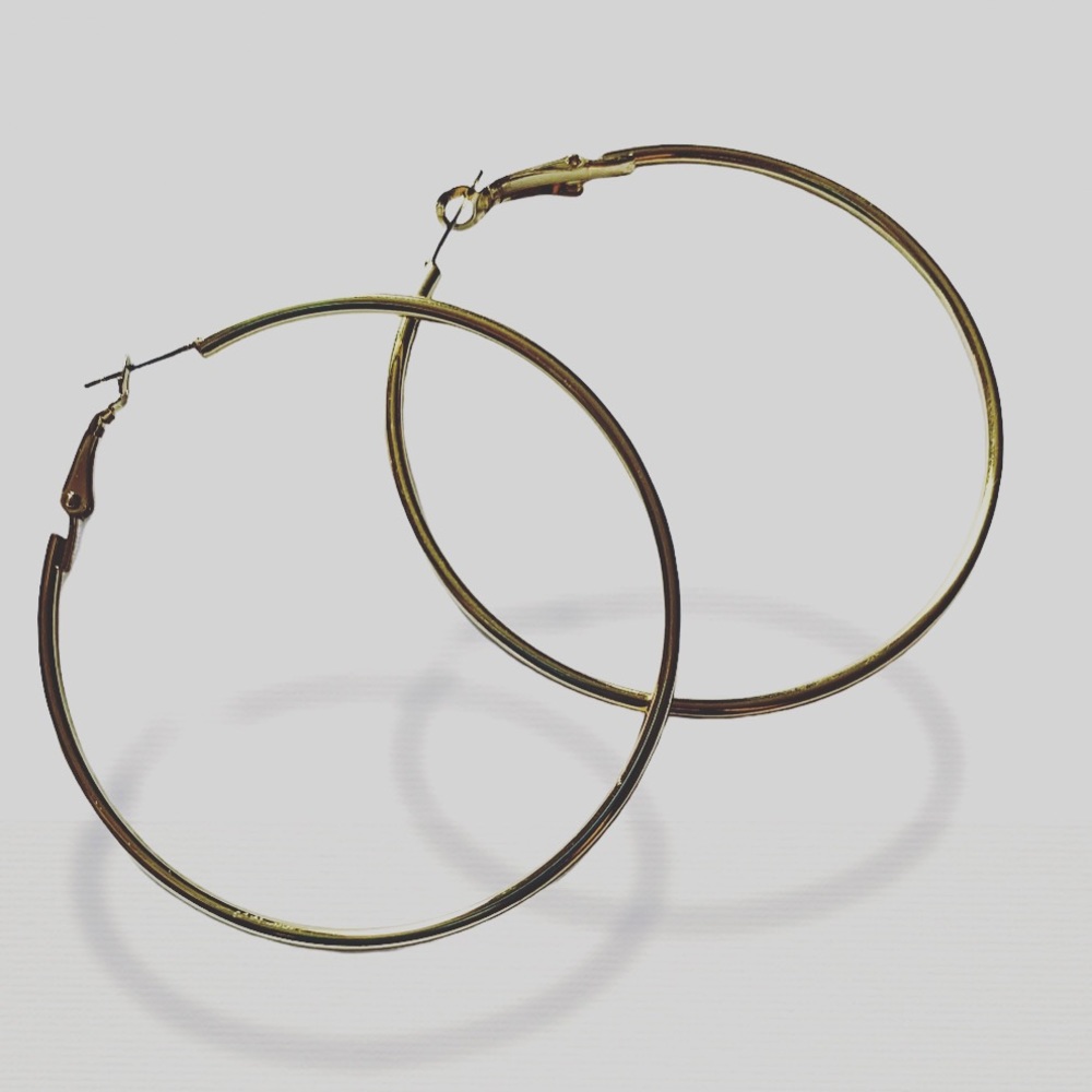 Small Gold Hoops✨✨